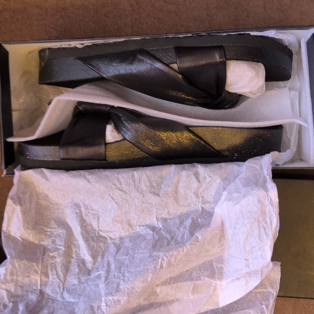 G.I.L.I. GI-PEARLIA BLACK SHIMMER FABRIC SLIDE ON SANDALS 8M NIB - Picture 5 of 10